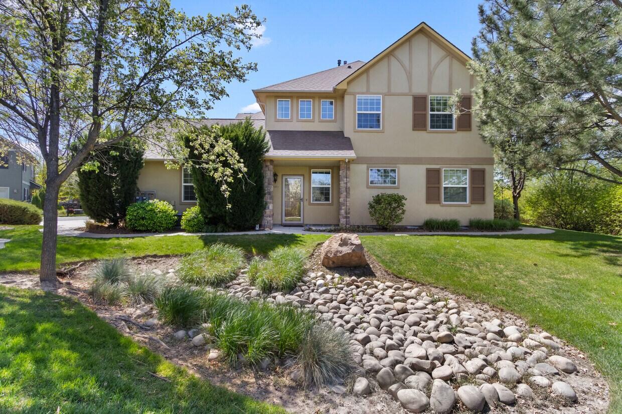 Next Step Realty Management cover image