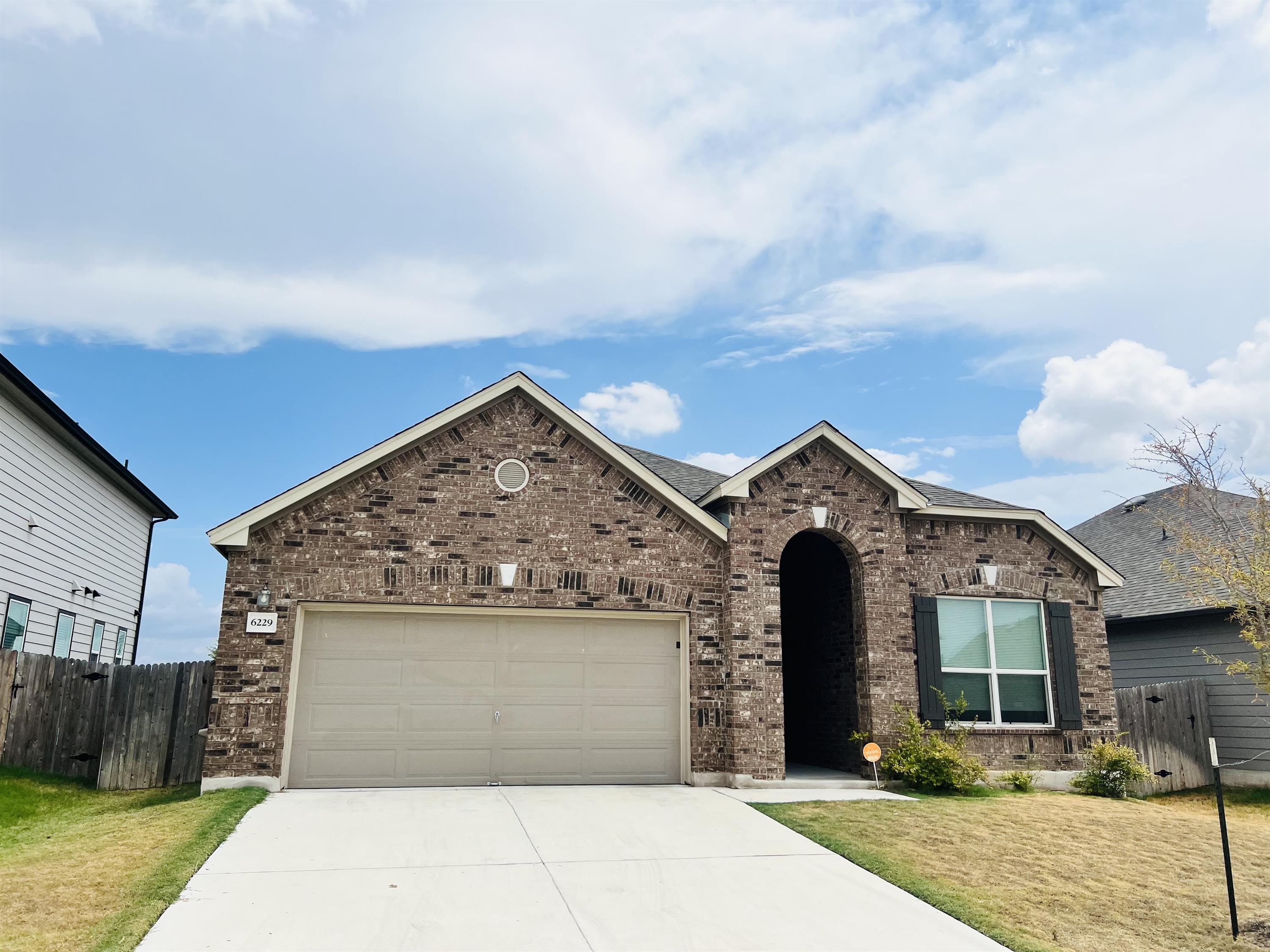 TexCen Realty cover image