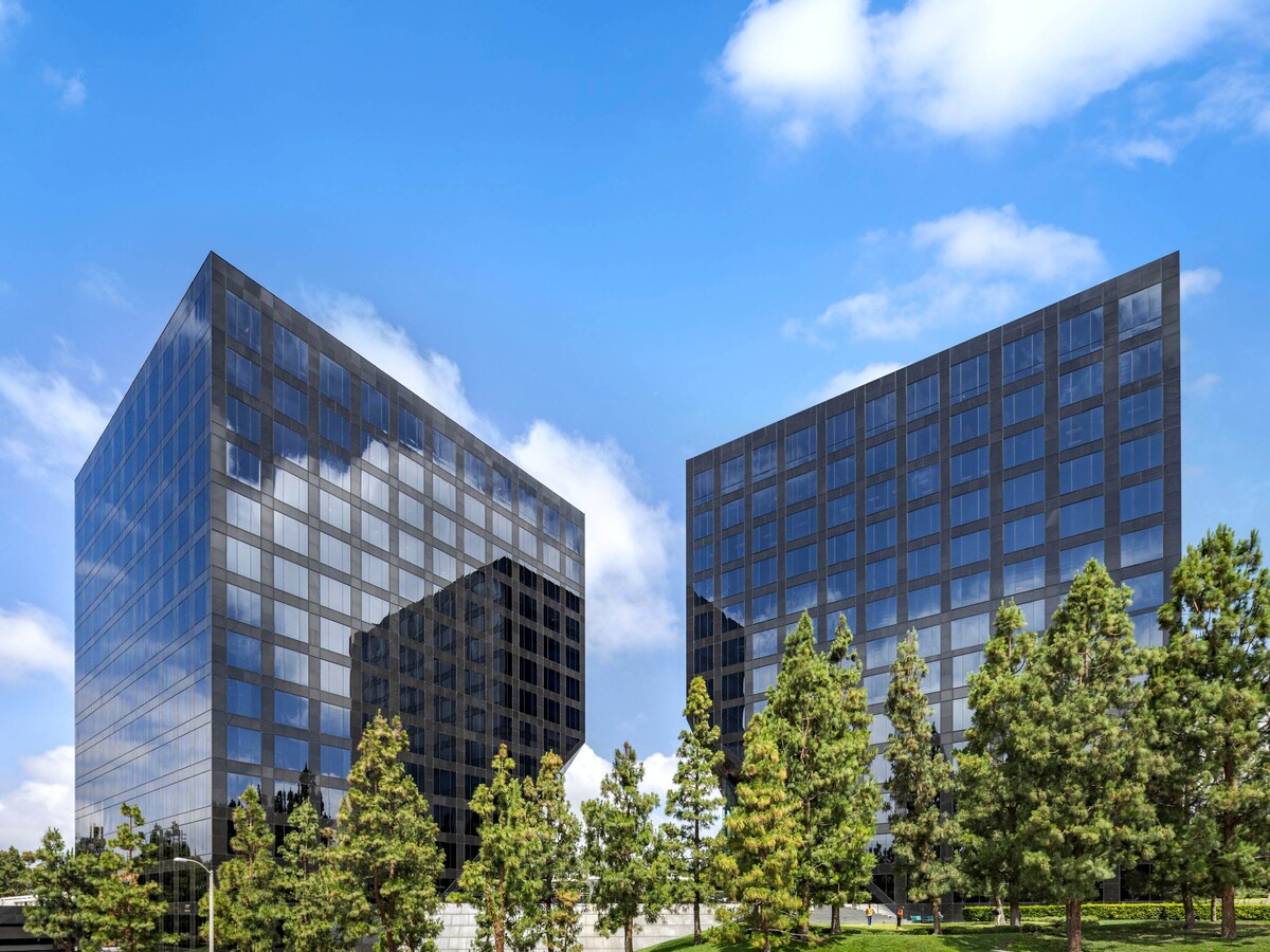 SRS Real Estate Partners cover image